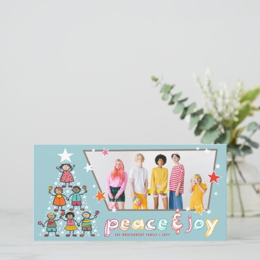 平和と喜びの漫画クリスマスツリーの子供のおもしろい写真 シーズンカード (スタンド正面)