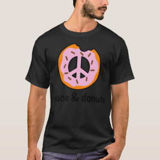 平和と宇宙テーマ誕生日ペストリー Tシャツ