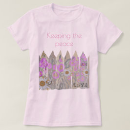 平和なかわいらしフローラガーデンフェンスTシャツ Tシャツ