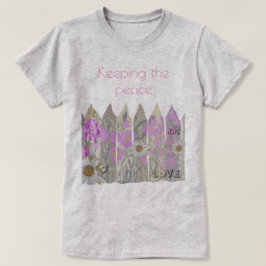 平和なかわいらしフローラガーデンフェンスTシャツ Tシャツ