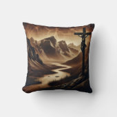 平和な山の中で十字架に掛かるイエス クッション (正面)