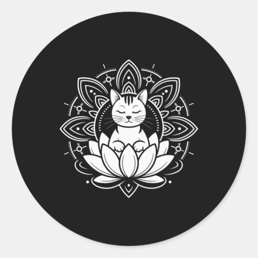 平和な猫の蓮の花ヨガ瞑想Tシャツ _1 ラウンドシール (正面)