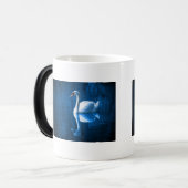 平和な白鳥の夢 モーフィングマグカップ (正面左)