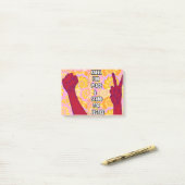 平和のために跪き、正義のために立つ(V2) ポストイット (デスク上)