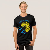 平和のひまわりシンボル。ウクライナ平和。 トライブレンドＴシャツ (正面全面)