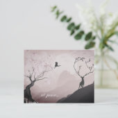 平和の時～ピンクの満月と山の風景ジャパン ポストカード (スタンド正面)