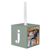 平和オン・アースパーソナライズされたスモダン・セージ・クリスマス キューブオーナメント (裏面アングル)