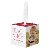 平和モダンと喜び赤3枚の写真 キューブオーナメント (正面アングル)