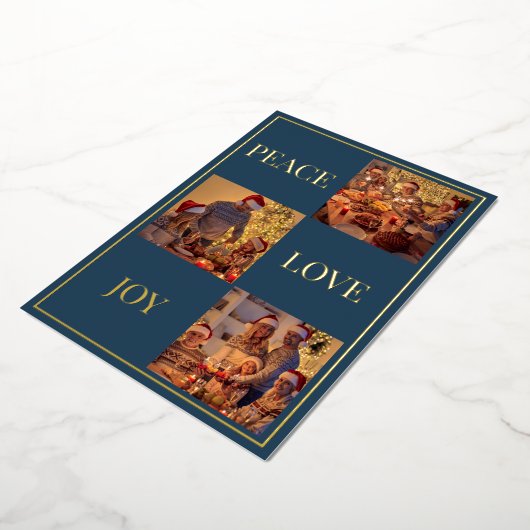 平和モダン愛ミニマルと喜び家族の写真 箔シーズンカード (回転した状態)