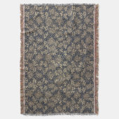 平和的なブルー&クリームろうけつ染めブランケット スローブランケット (正面縦)