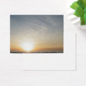 平和的ビーチサンライズお祝いテキストの追加 (デスク)