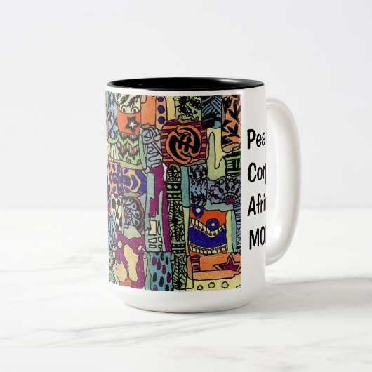平和部隊のアフリカのお母さんのマグ ツートーンマグカップ (正面右)