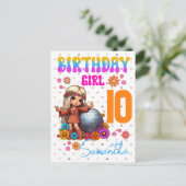 平和、愛、そしてバースデーの雰囲気 ヒッピーの女の子 ポストカード (スタンド正面)