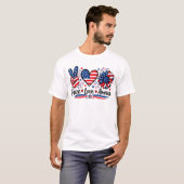 平和 愛 アメリカ 愛国ハート 赤 白 青 Tシャツ (正面フル)