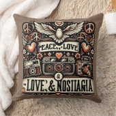 平和、愛、ノスタルジア：レトロタイポグラフィ引用文 クッション (ブランケット)