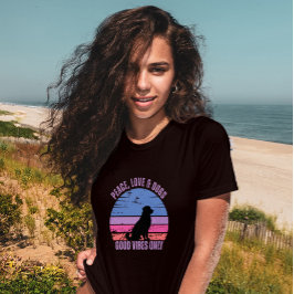 平和、愛、犬Tシャツ、レトロサンセットTシャツ プラスサイズTシャツ