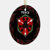 「平和：盾エンブレム付き」アートプリント セラミックオーナメント (右)