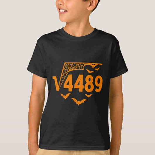平方根4489 楽しいハロウィン ミーム 67 数学教師Tシャツ Tシャツ (正面)