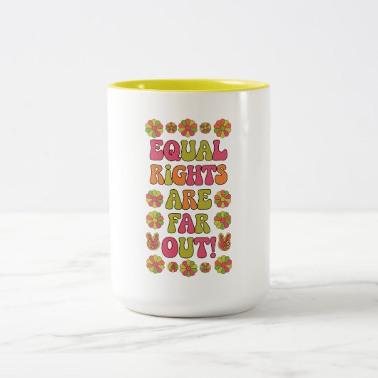 平等の権利は全く無い ツートーンマグカップ (中央)