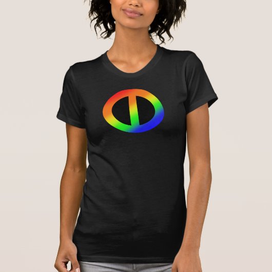 平等の虹のティー Tシャツ (正面)