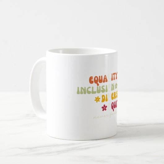 平等包摂ダイバーシティエクイティ愛Never Fai コーヒーマグカップ (正面左)