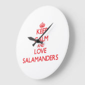 平静および愛サンショウウオを飼って下さい ラージ壁時計 (傾斜)