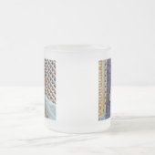 平静の抱擁マグ フロストグラスマグカップ (中央)