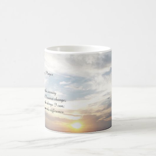 平静の祈りの言葉のマグ コーヒーマグカップ (中央)