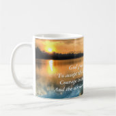 平静の祈りの言葉の景色のマグ コーヒーマグカップ (左)