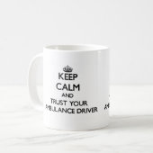 平静を保ち、あなたの救急車の運転者を信頼して下さい コーヒーマグカップ (正面左)