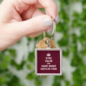 平静を保ち、あるゲフィルタフィッシュを持って下さい キーホルダー (手)