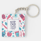 平静を保ち、|のかわいい句で微笑させて下さい キーホルダー (裏面)