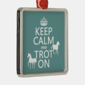 平静を保ち、オン馬-すべての色小走りに走って下さい メタルオーナメント (右)