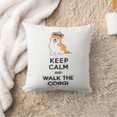 平静を保ち、コーギーかわいい犬歩かせて下さい クッション (ブランケット)