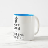 平静を保ち、スロット-土のバイク--をねじって下さい ツートーンマグカップ (正面右)