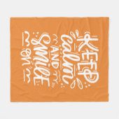 平静を保ち、微笑させて下さい フリースブランケット (正面(横))