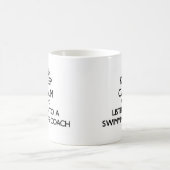 平静を保ち、水泳のコーチに聞いて下さい コーヒーマグカップ (中央)