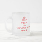 平静を保ち、Fenrisから遠くににとどまって下さい フロストグラスマグカップ (左)