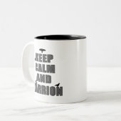 平静及び腐肉を保って下さい ツートーンマグカップ (正面左)