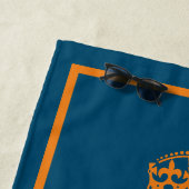 "平静"の王冠およびスローガン保って下さい ビーチタオル (インサイチュ)