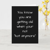 **年と熱いフラッシュのユーモア**誕生日ユーモア カード (黄色い花)