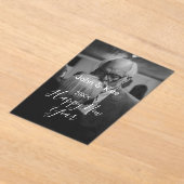 年のはじめのカップル写真　名前　年　白黒 アクリル招待状 (レイダウン)