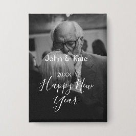 年のはじめのカップル写真 名前 年 白黒 缶バッジ