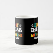 年のサインを消すパーソナライズされた コーヒーマグカップ (中央)