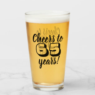 年のビールまたは飲むことへのカスタムな誕生日の応援 タンブラーグラス
