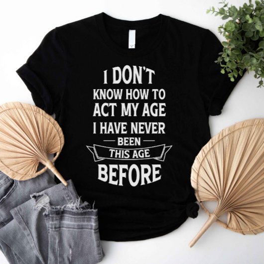 年の割りに合わぬ Tシャツ