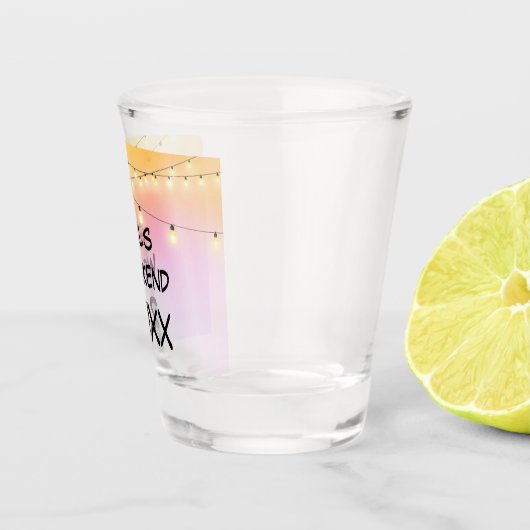 年の女の子の週末のカフェライト ショットグラス (右)