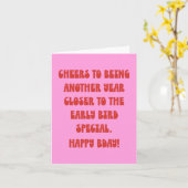 年を取るおもしろいより古いスナックなユーモア誕生日 カード (黄色い花)