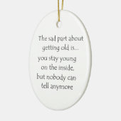 年を取ることについての悲しい部分は円のオーナメント セラミックオーナメント (左)