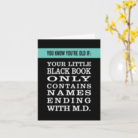 年を取る:小さな黒い本には医者しかいない カード (黄色い花)